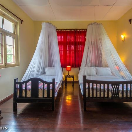 Alamanda Inn, Boutique Hotel&French Restaurant Yangon Extérieur photo
