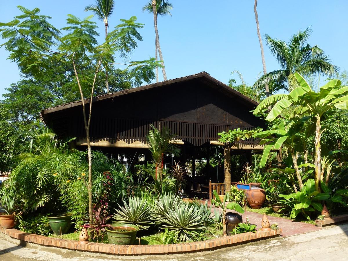 Alamanda Inn, Boutique Hotel&French Restaurant Yangon Extérieur photo