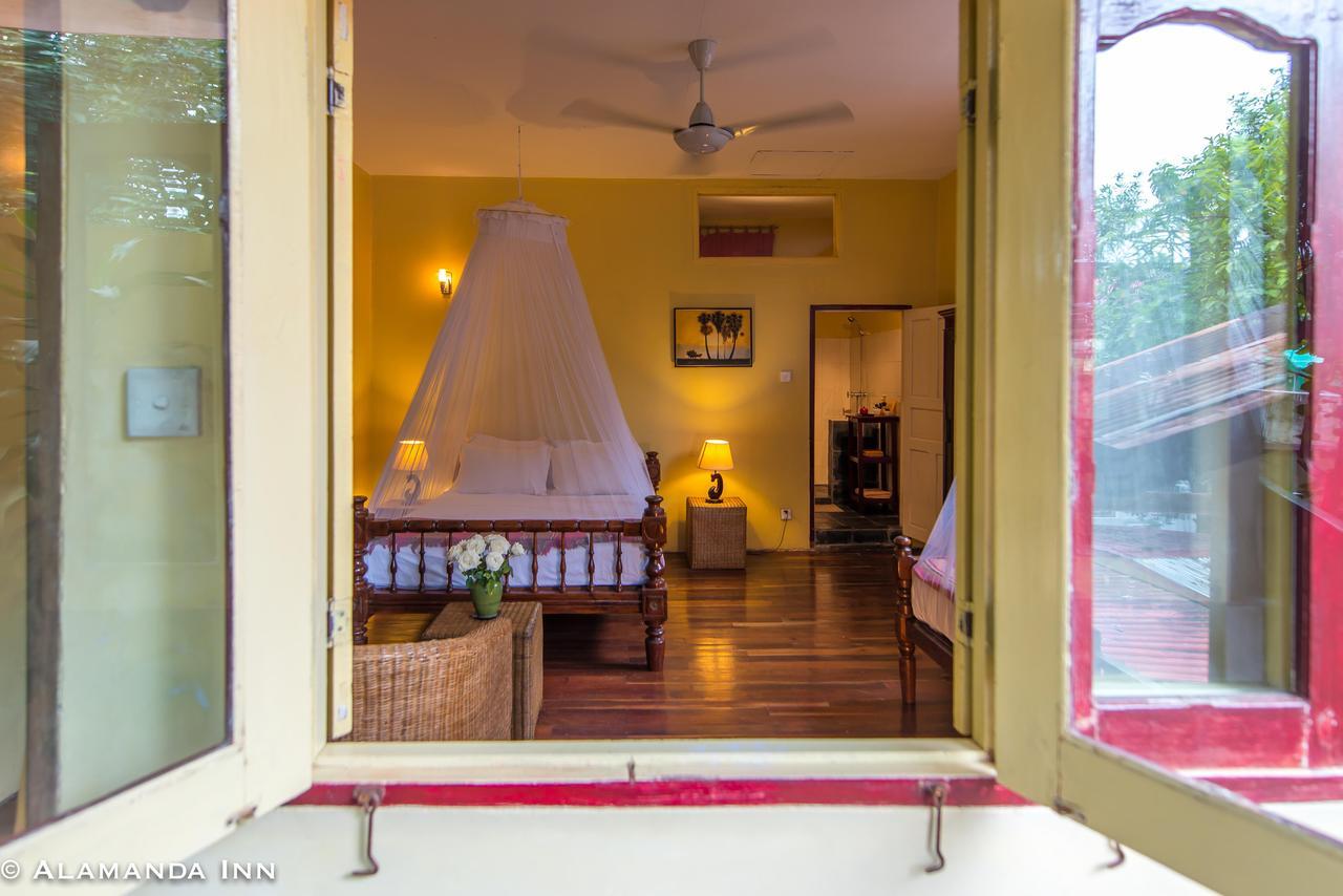 Alamanda Inn, Boutique Hotel&French Restaurant Yangon Extérieur photo